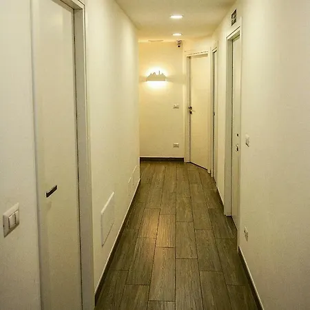 招待所 Romantic Dreams 4*